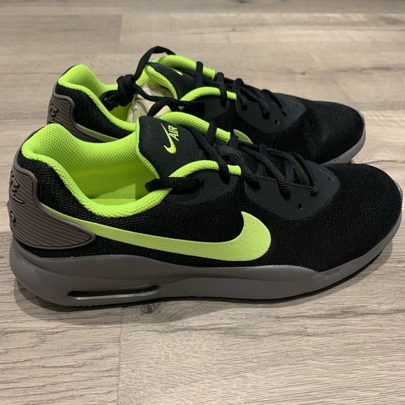 nike oketo green